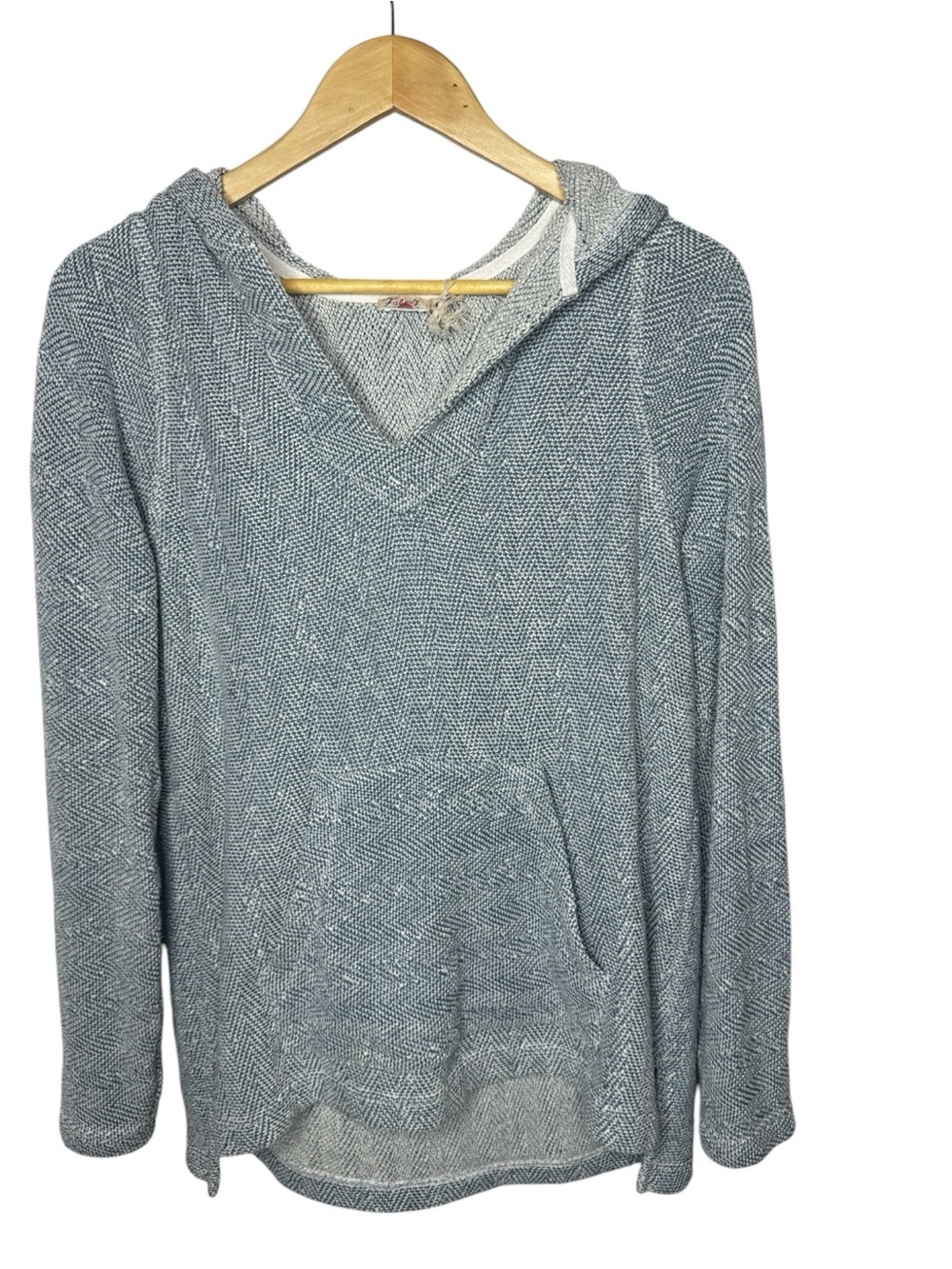 Faherty Whitewater Hoodie Lightweight Knit Pullover in Light Blue. Size Medium.